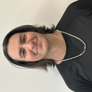 Photo of Dikota Hance